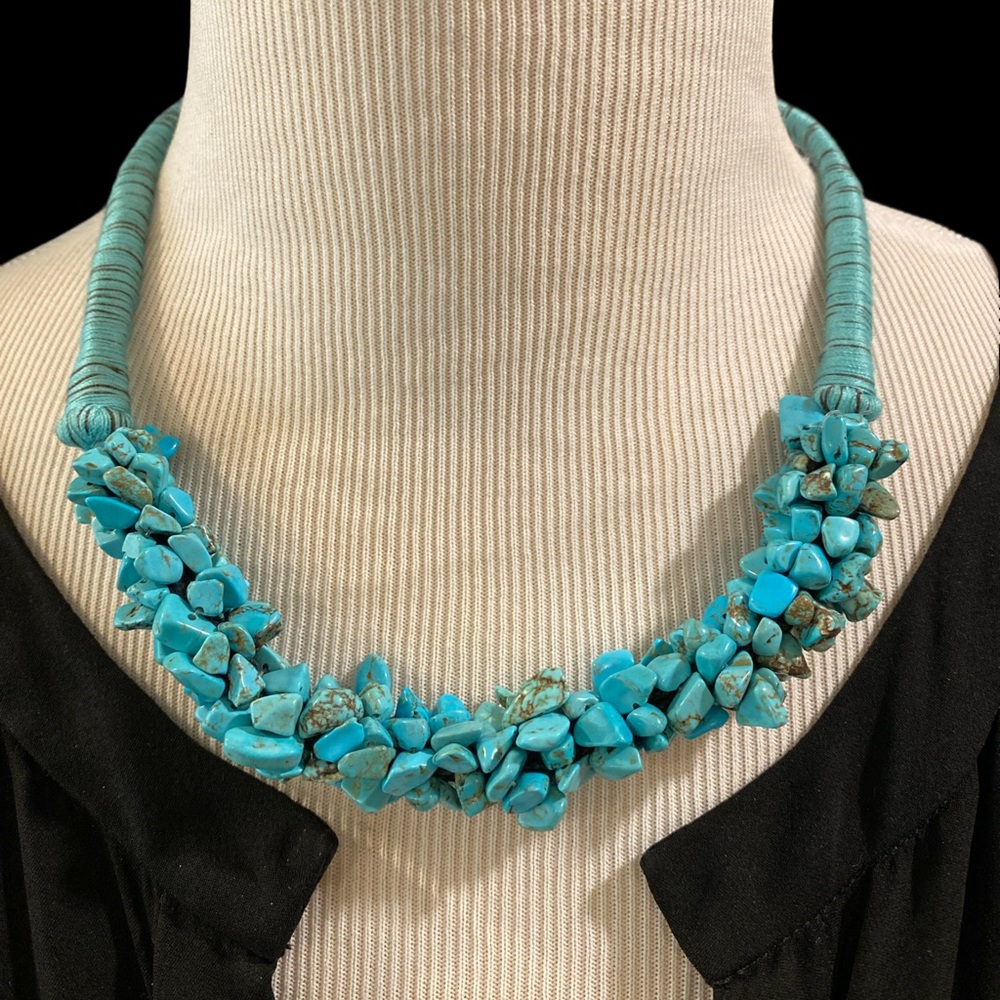 Dyed Faux Turquoise Stone Chip Necklace